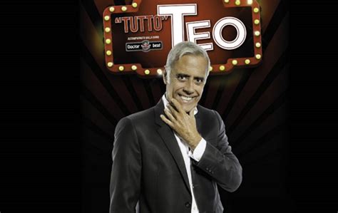 Torino Şarkı Festivali: İtalyan Yıldız Teo Teocoli'nin Unutulmaz Performansı!